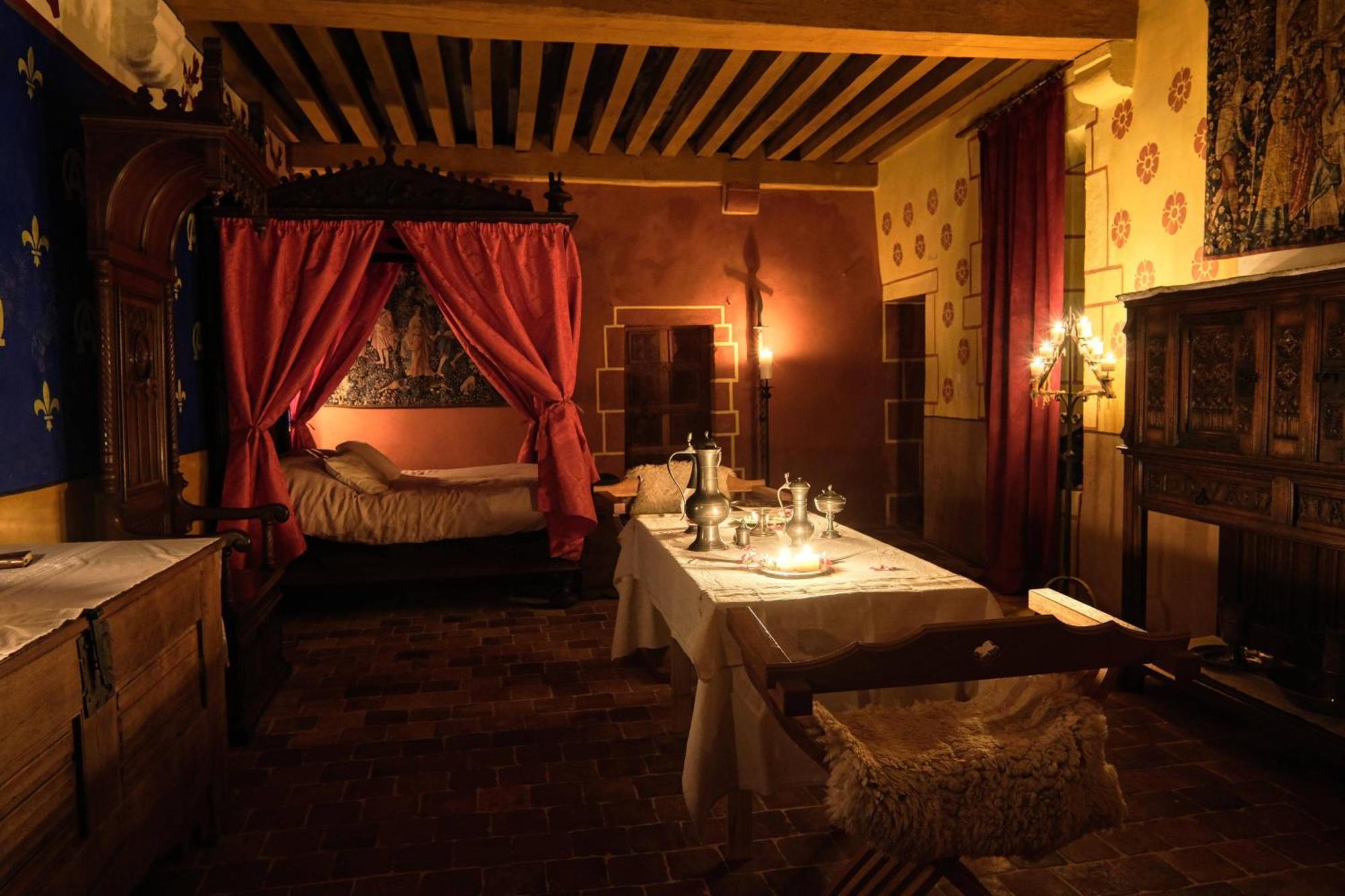 Chateau De Champrenault, Voyagez Dans Le Temps Екстериор снимка