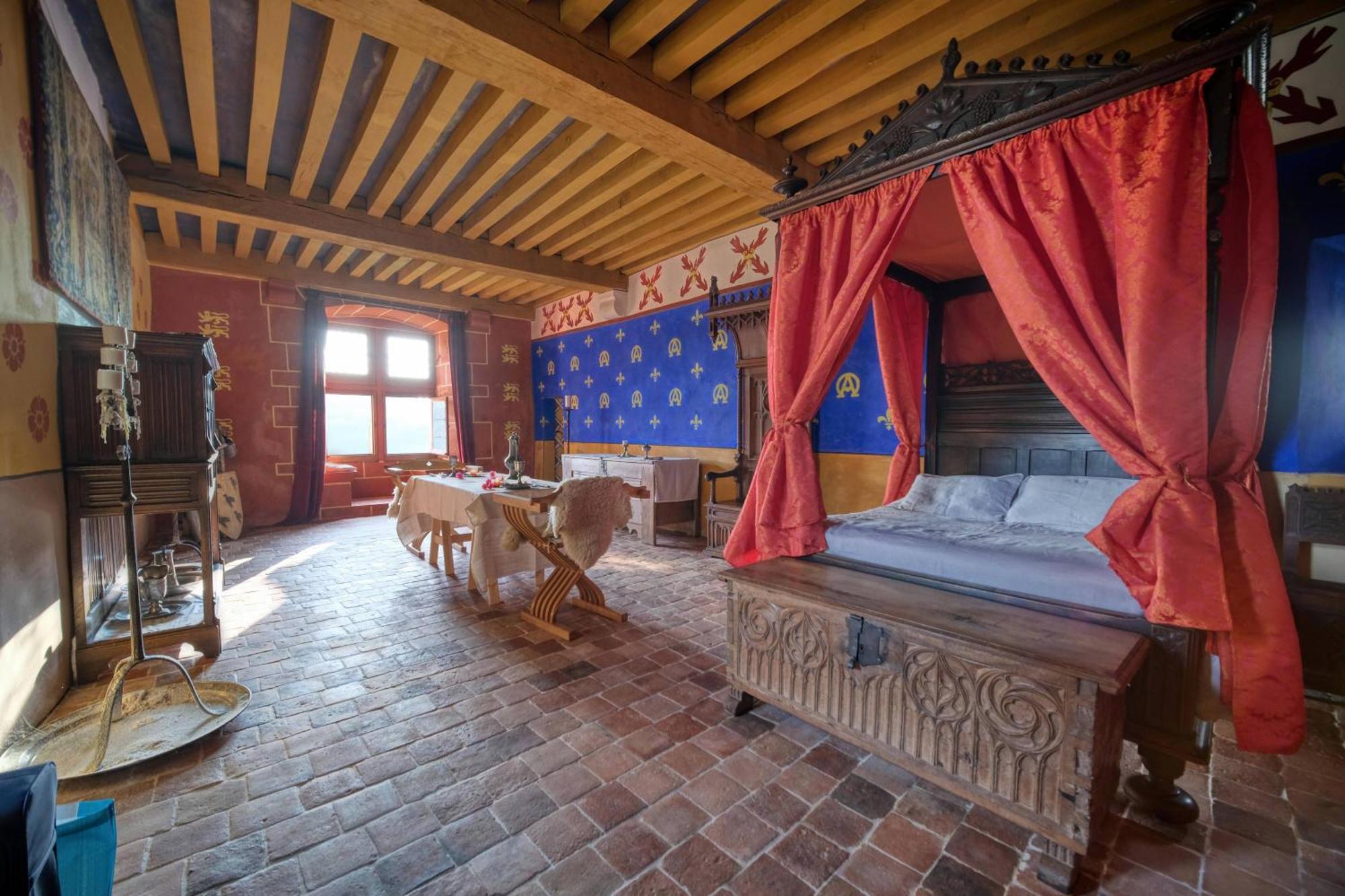 Chateau De Champrenault, Voyagez Dans Le Temps Екстериор снимка